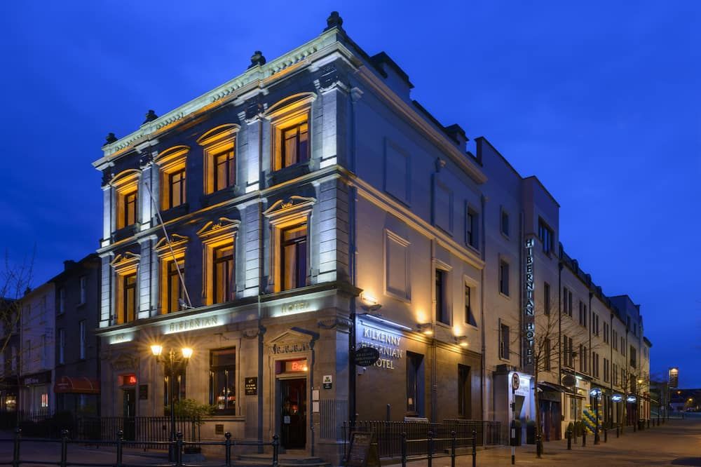 Gebäude