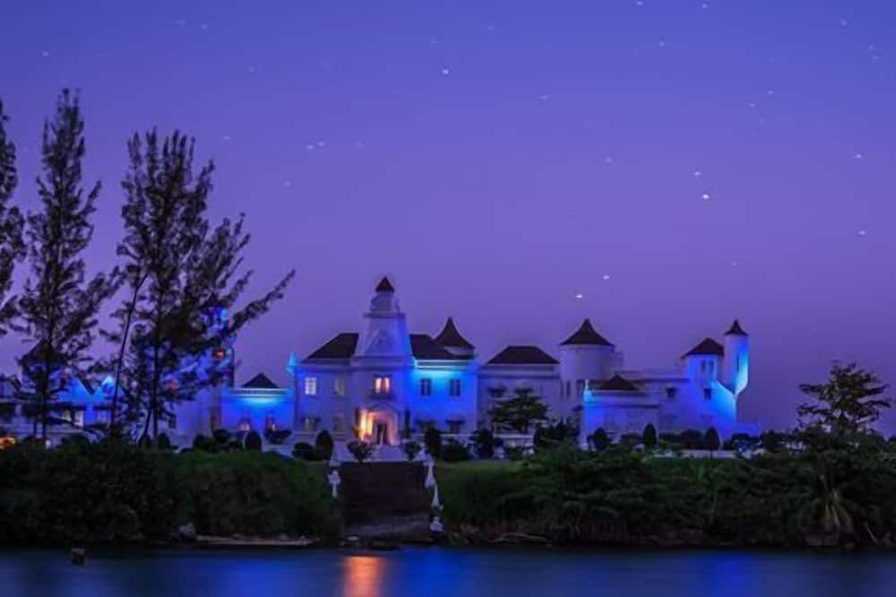 Sonstige