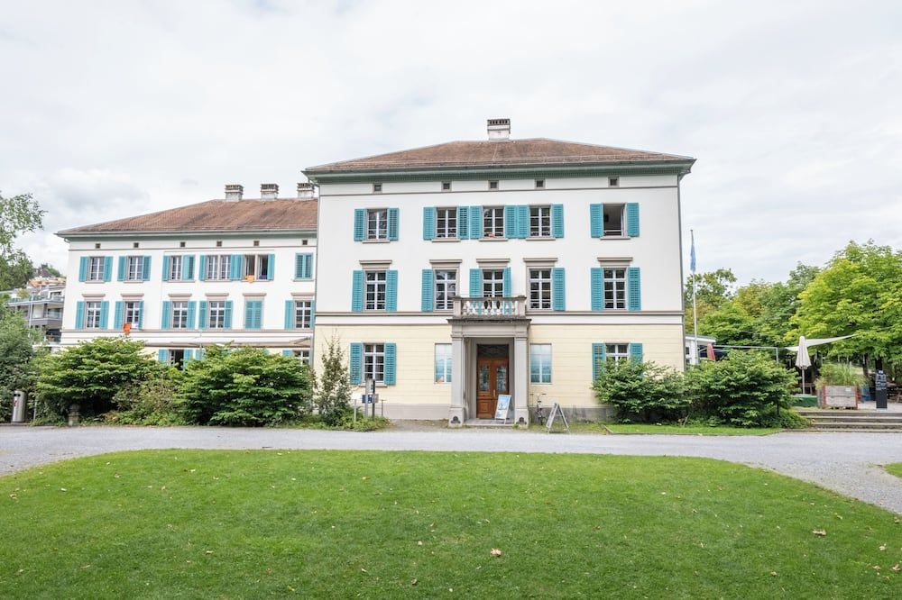 Gebäude