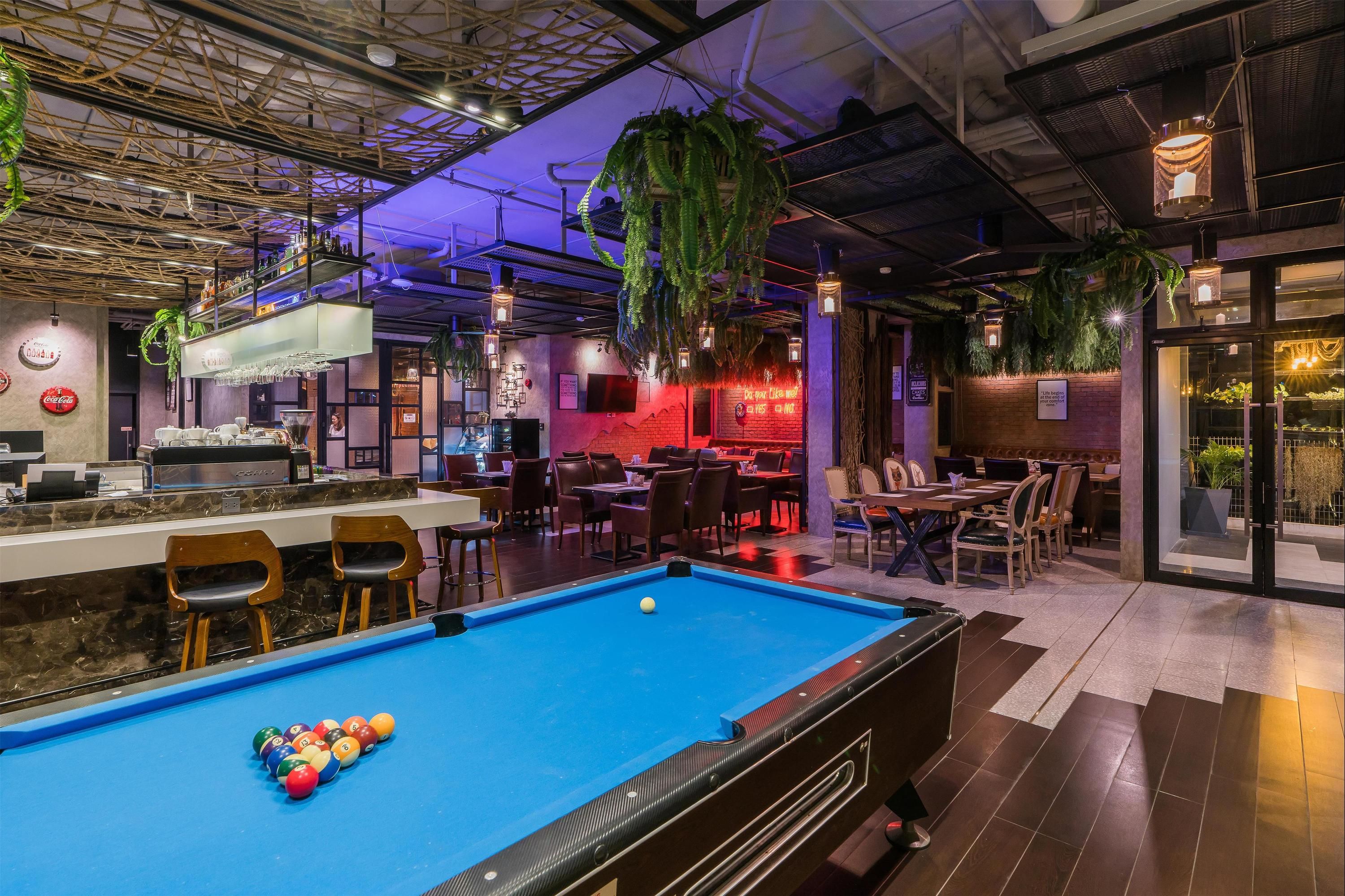 Bar