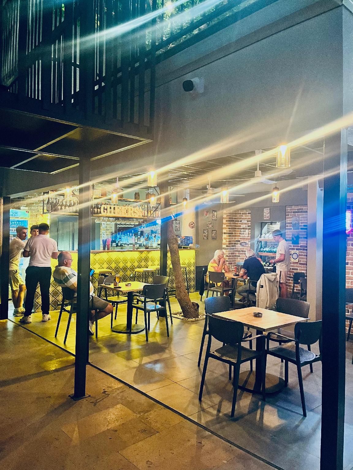 Bar