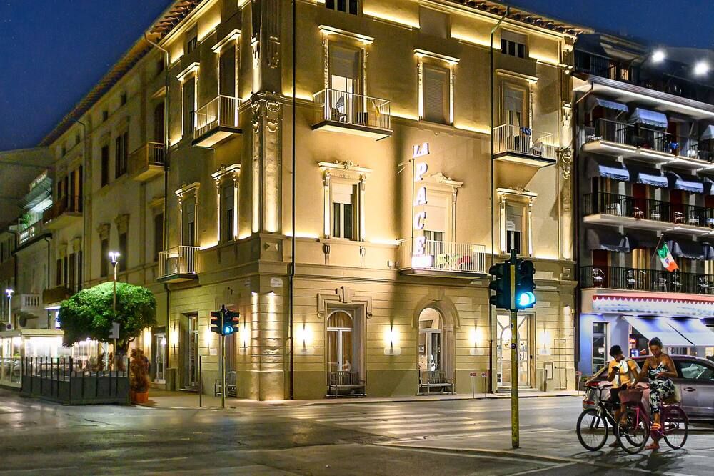 Gebäude