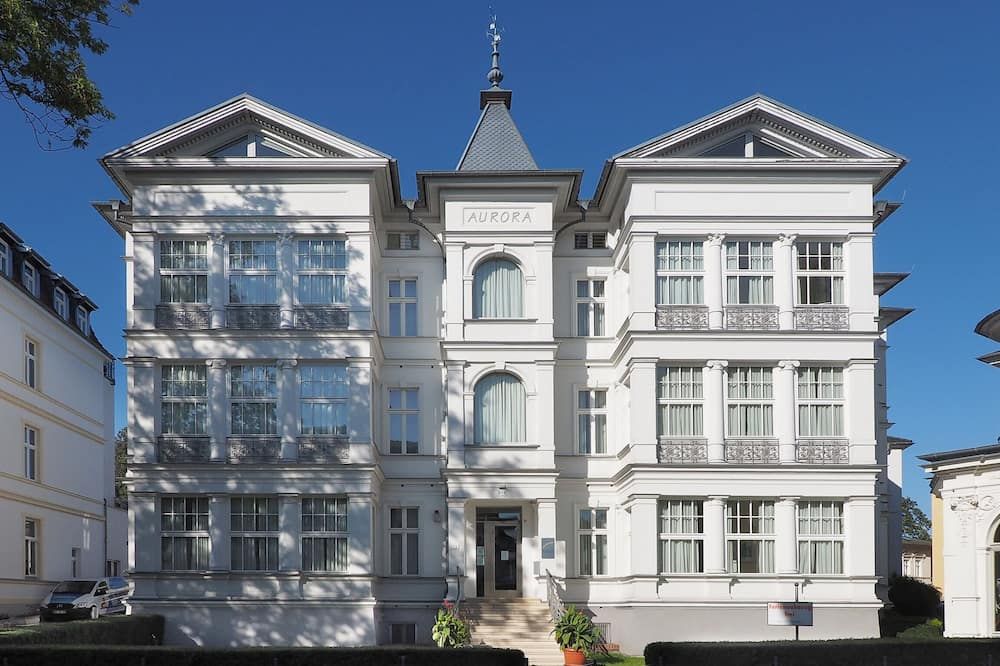 Gebäude