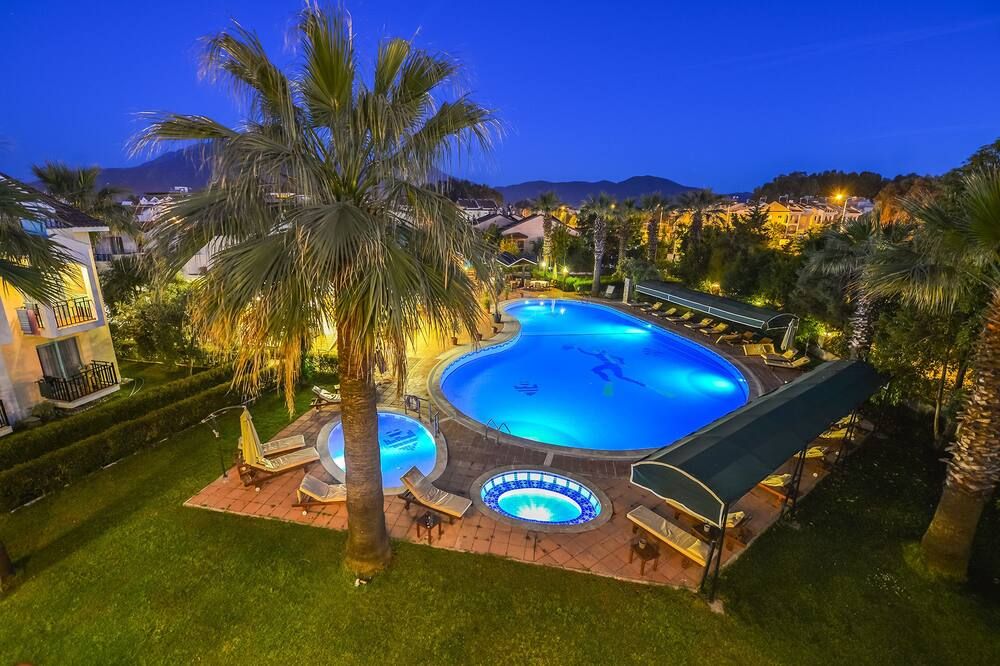 Pool Foto