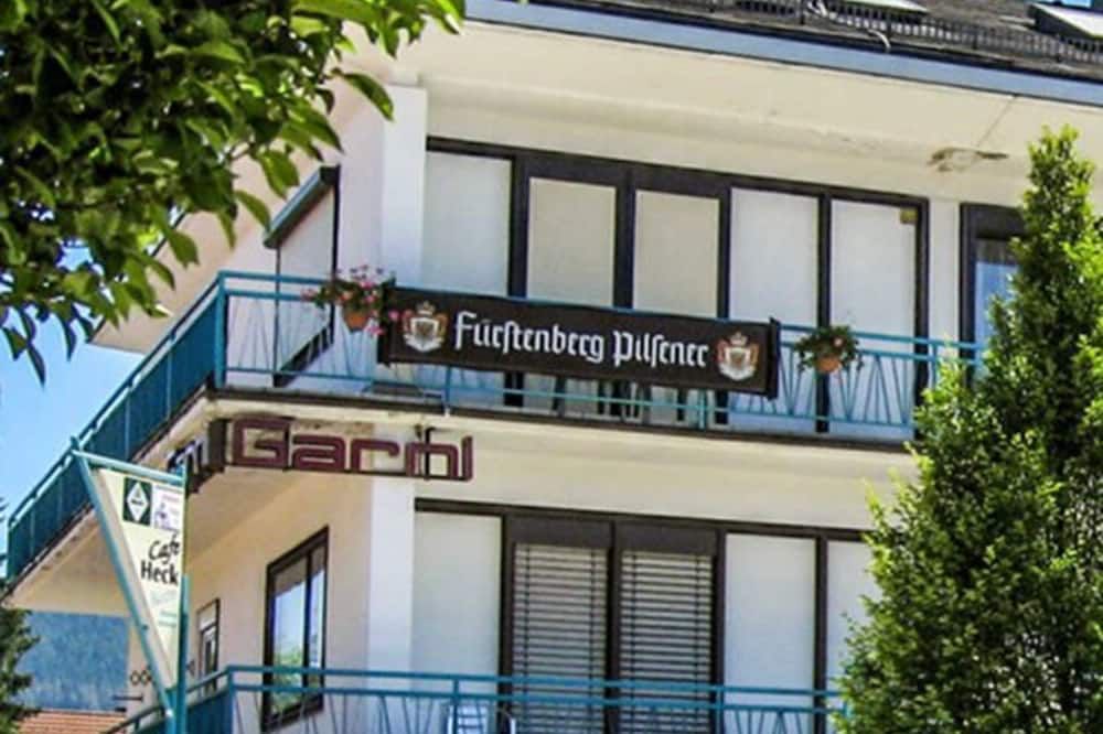 Gebäude