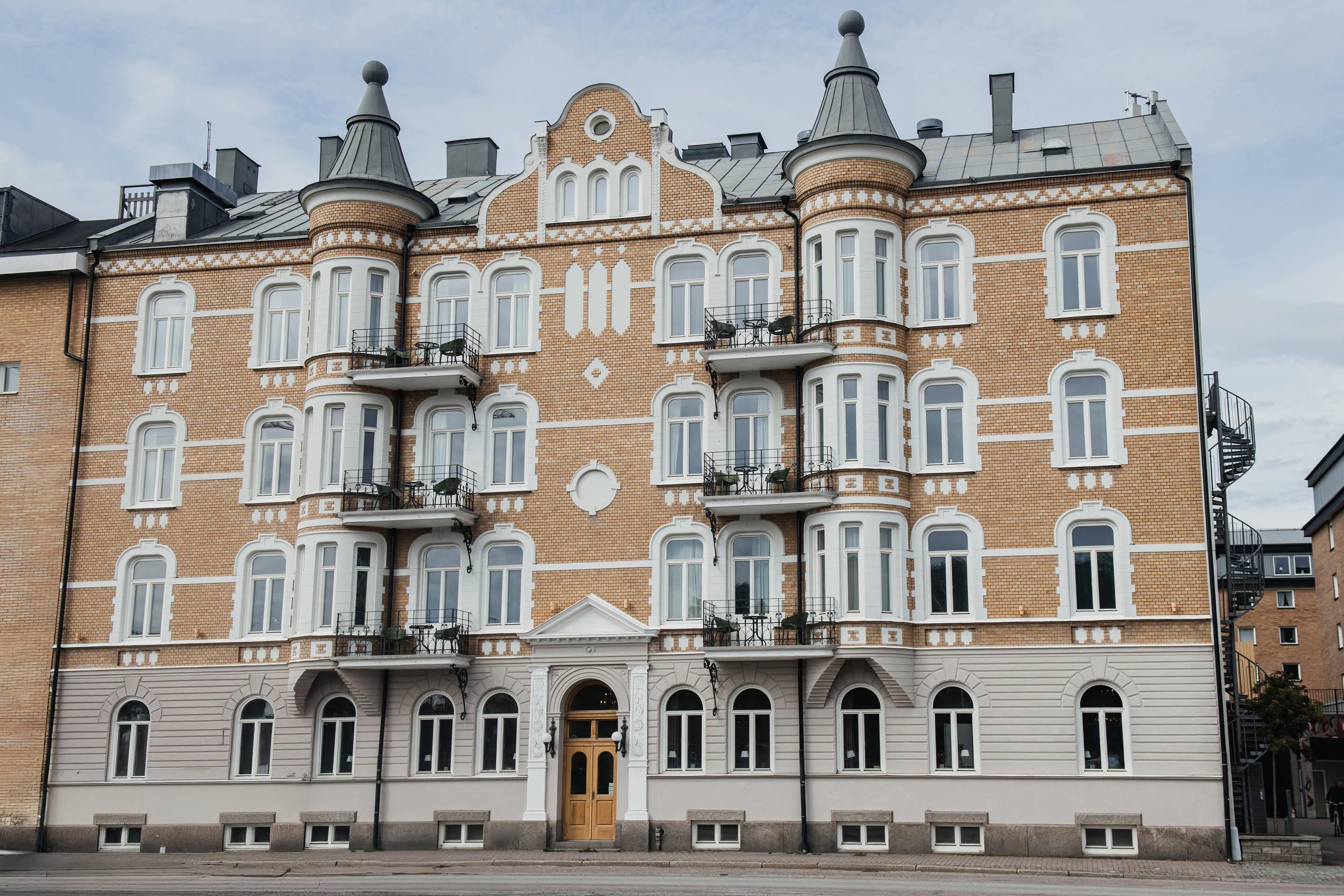 Gebäude