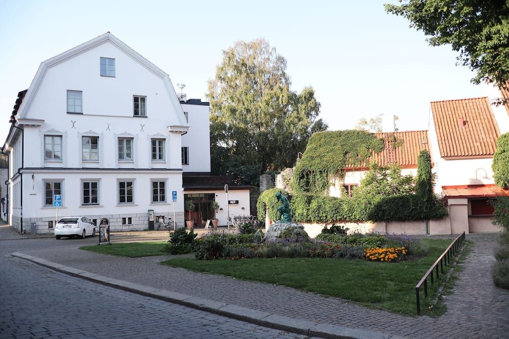 Gebäude