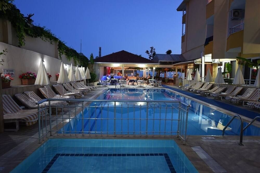 Pool Foto