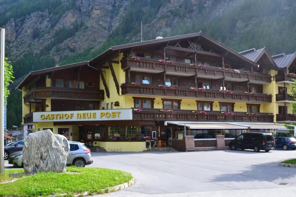 Gebäude