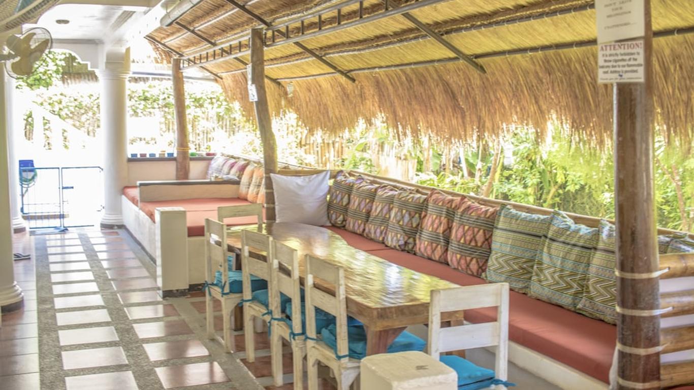 Lanterna Hotel Boracay