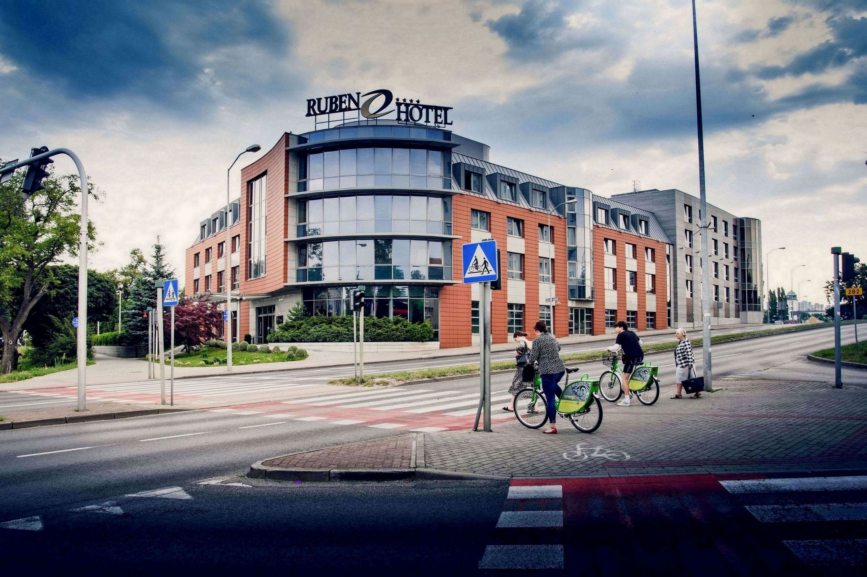 Gebäude