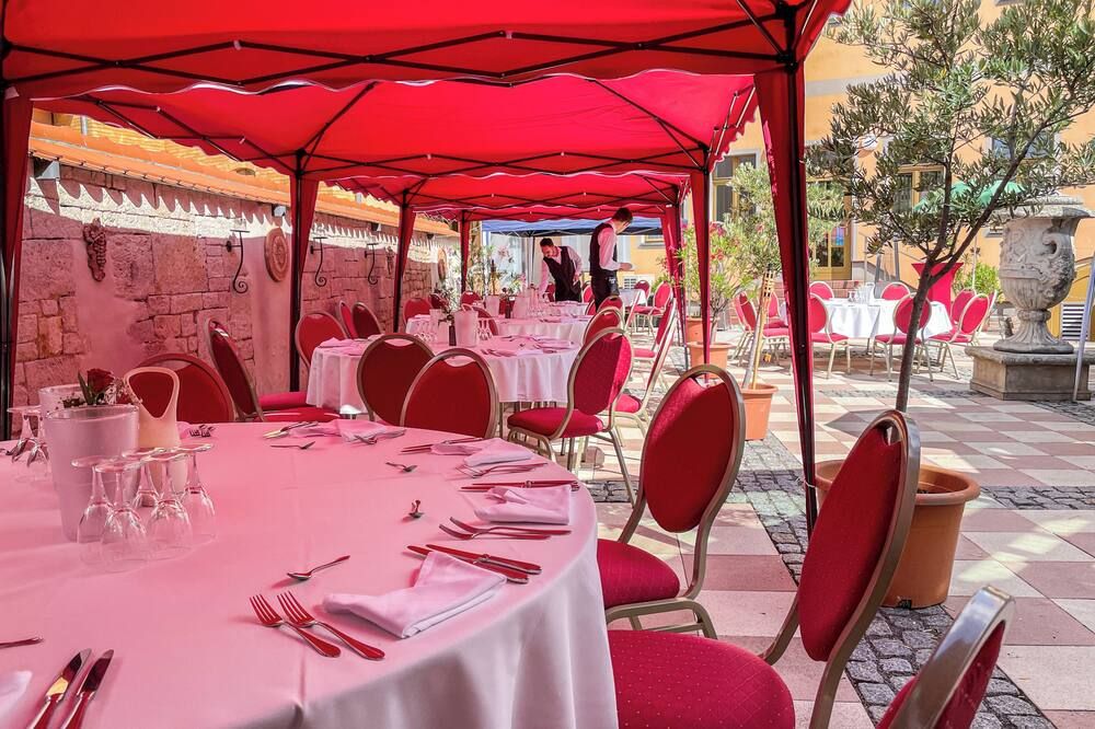 Sonstige