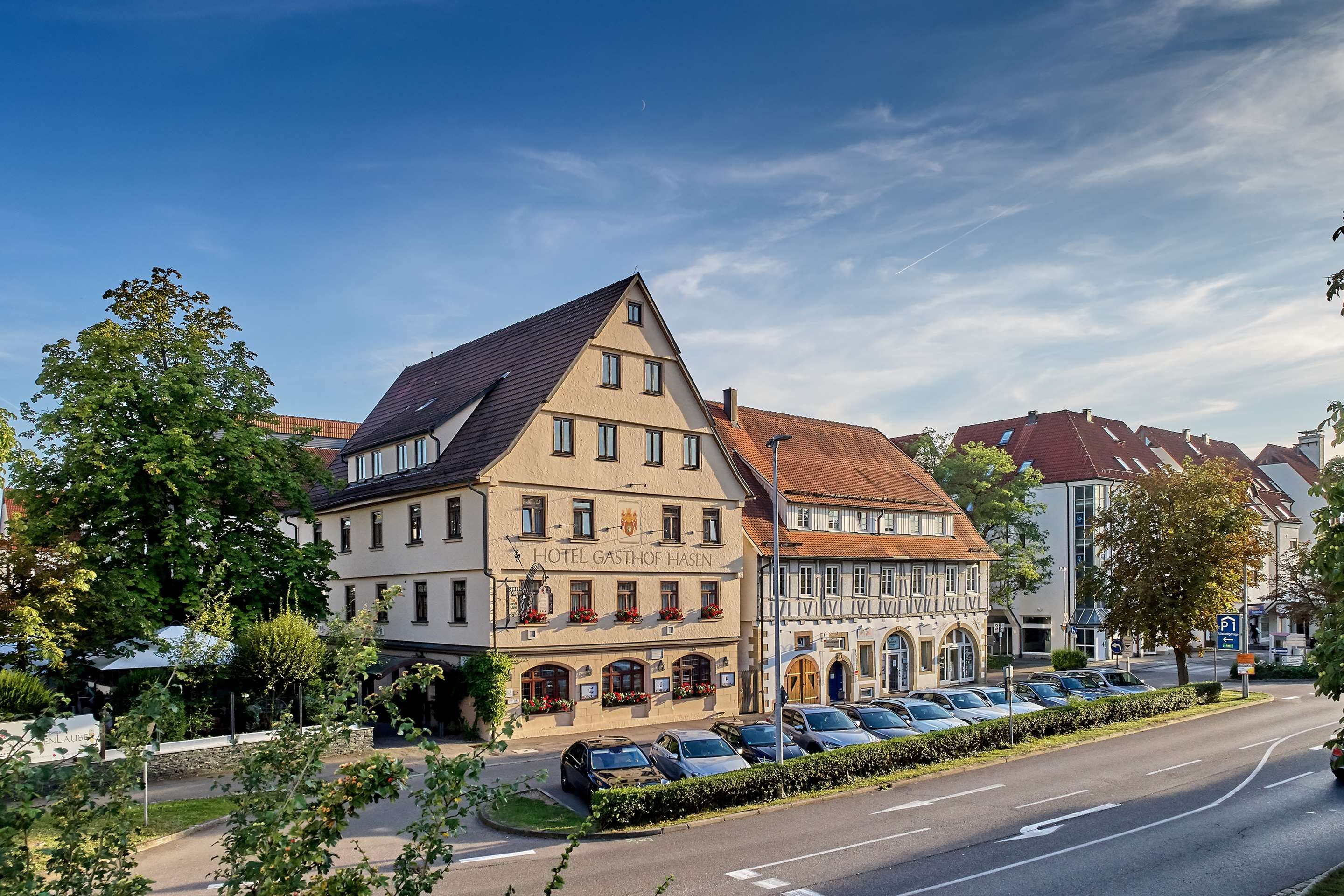 Gebäude
