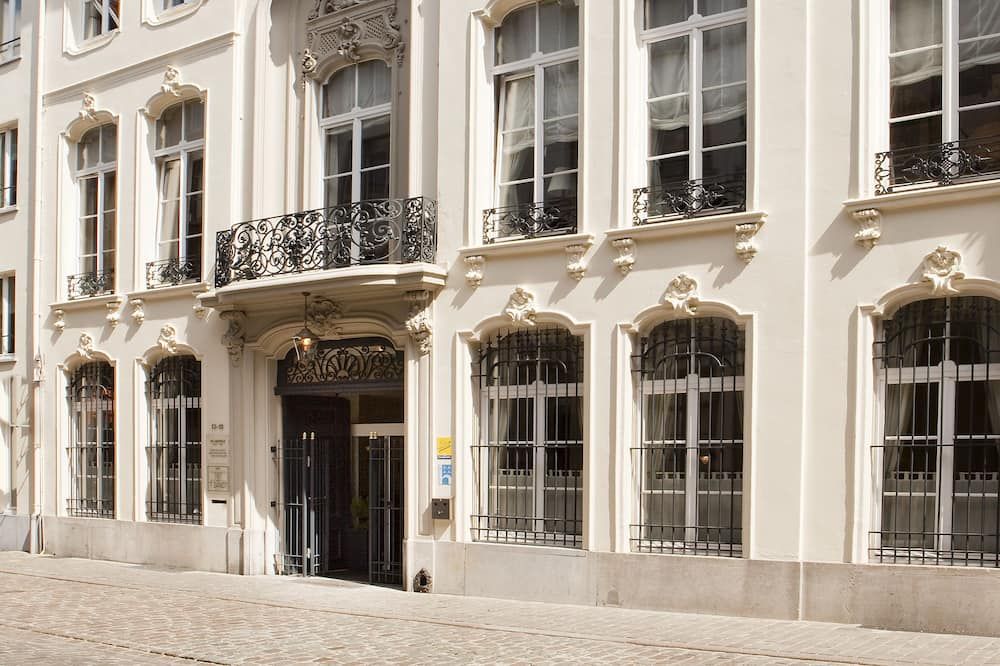 Gebäude