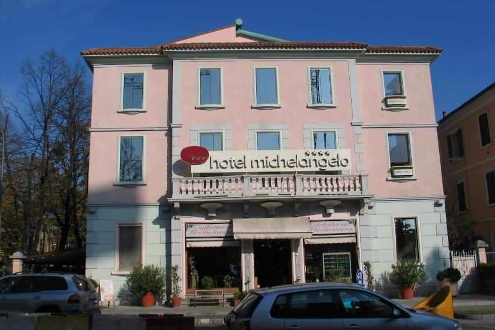 Gebäude