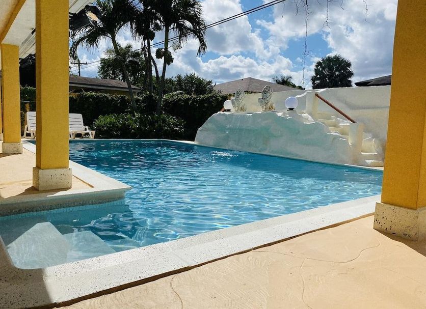 Pool Foto