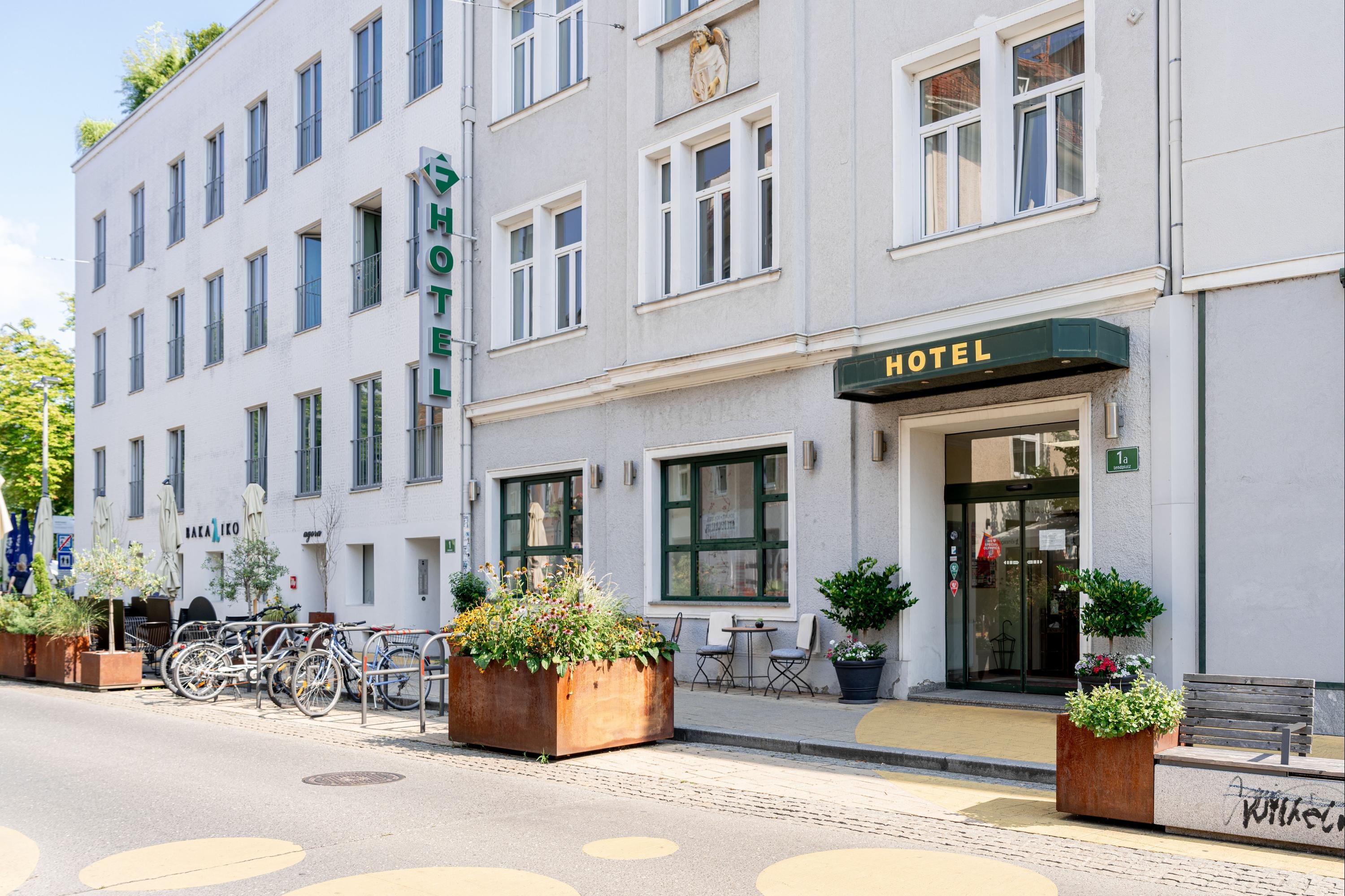 Gebäude