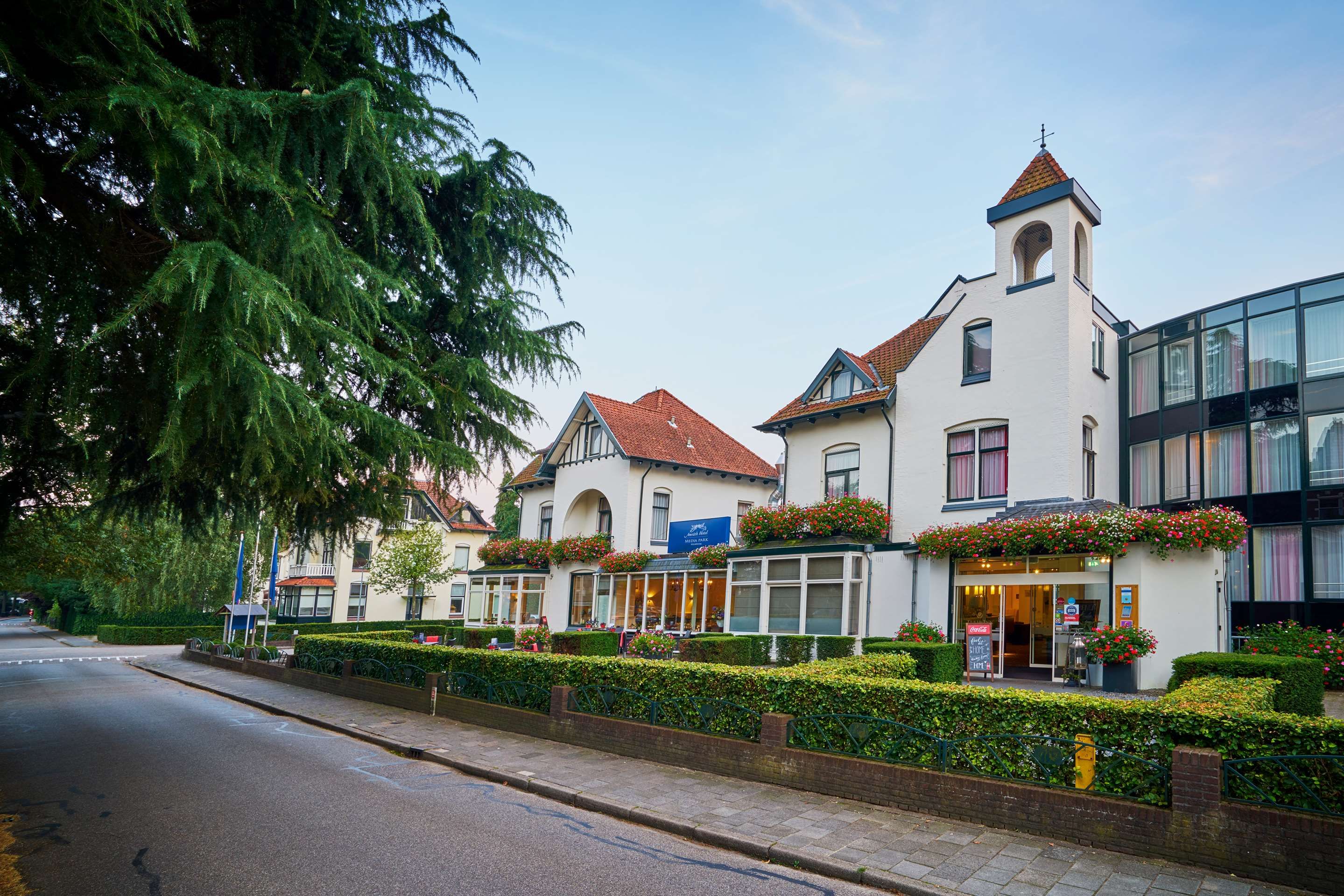 Gebäude