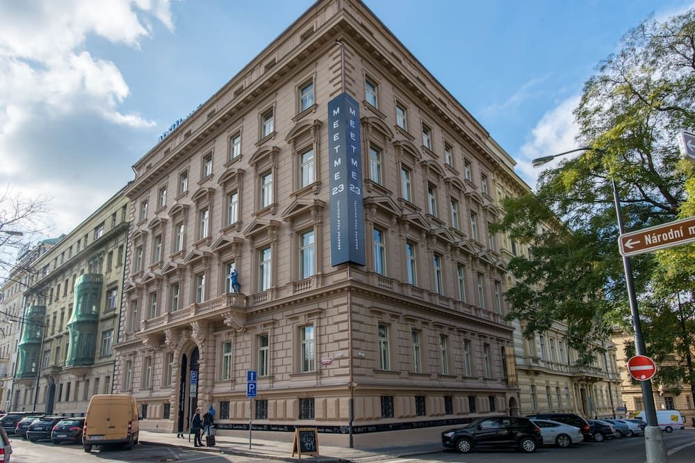 Gebäude