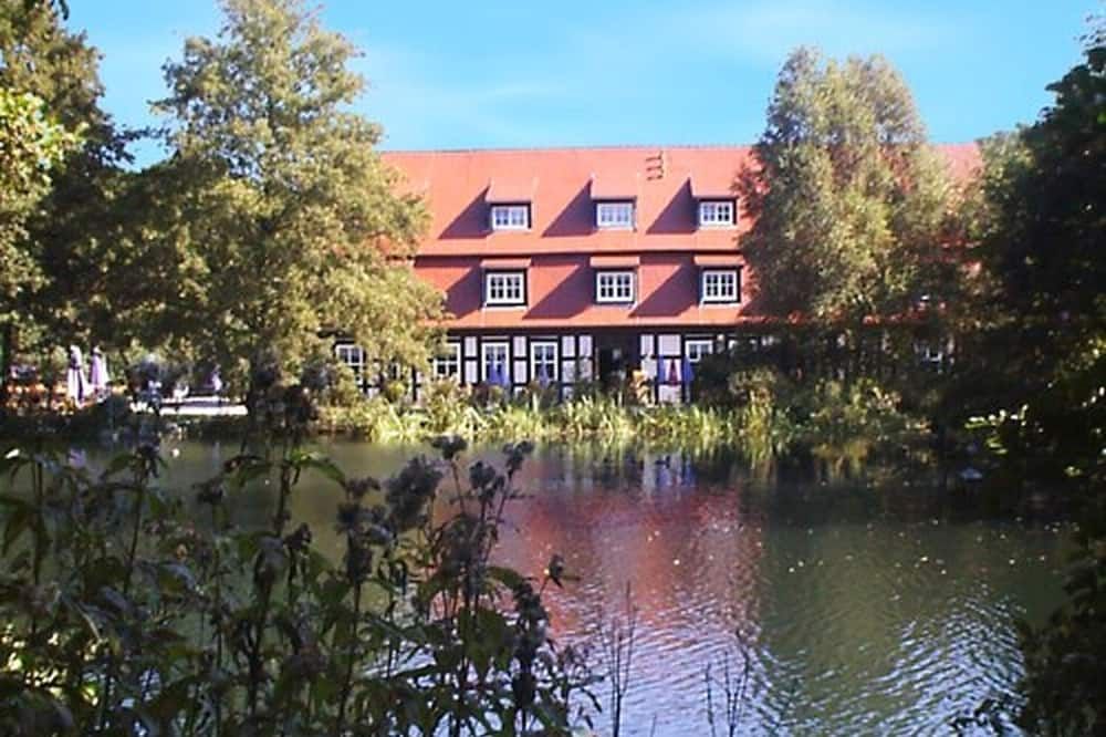 Gebäude