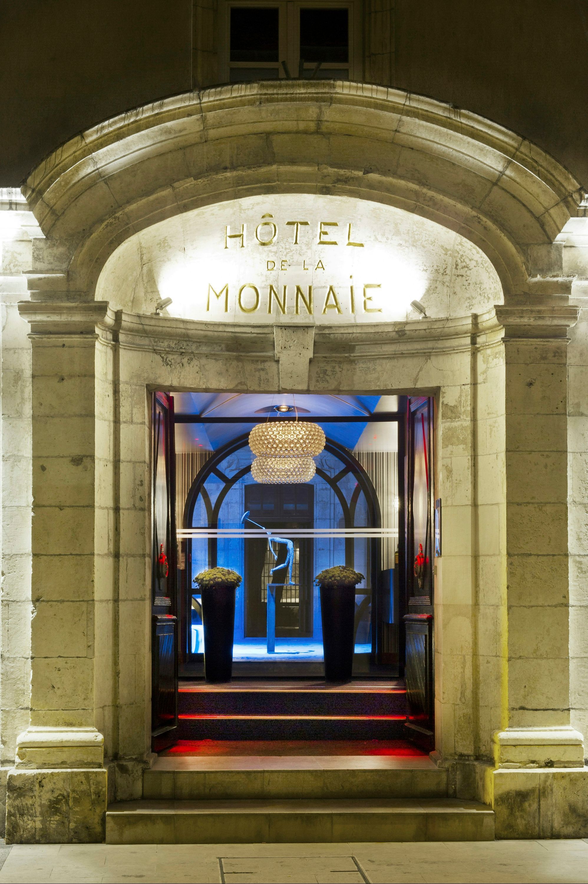 Gebäude