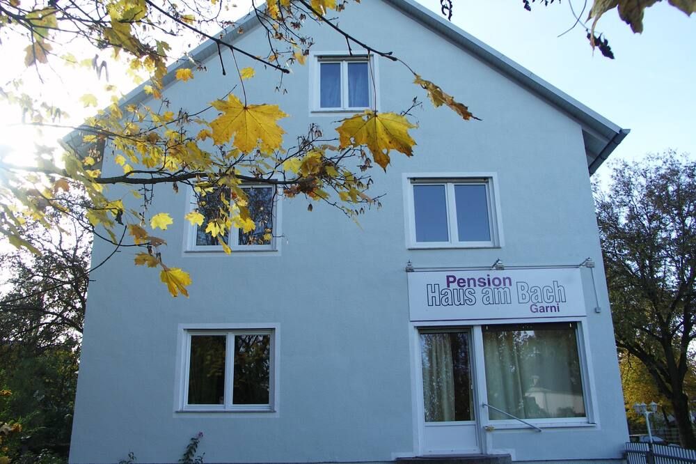 Gebäude