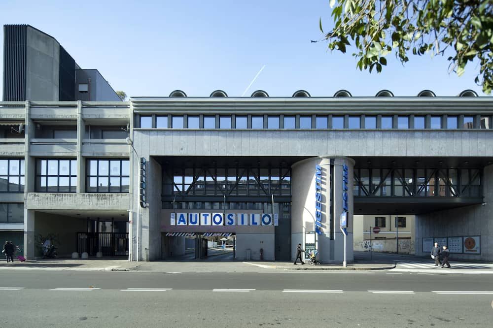 Gebäude