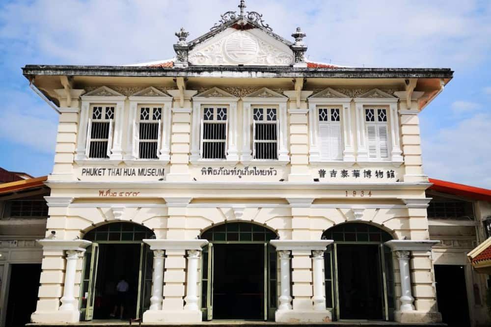 Gebäude