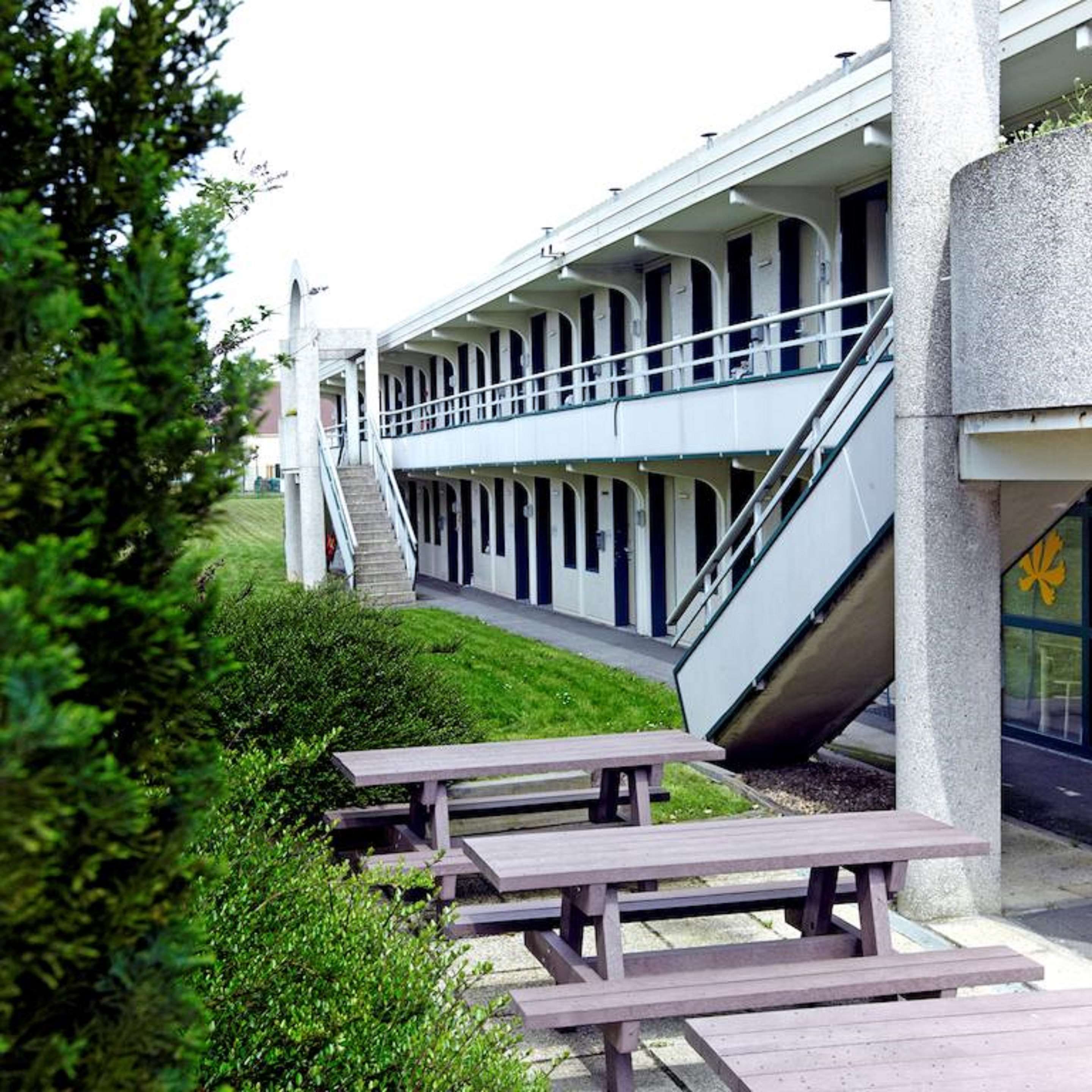Gebäude