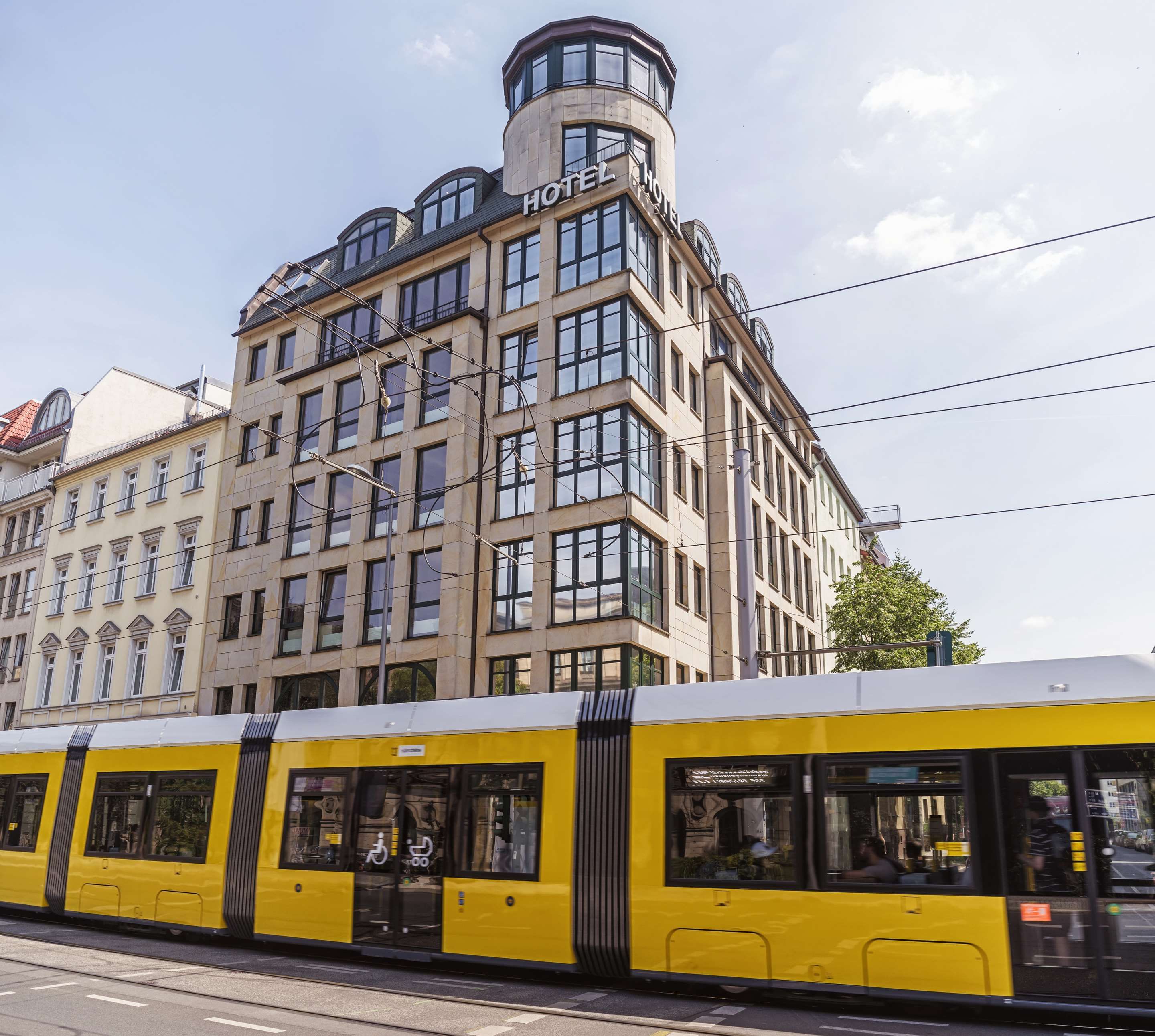 Gebäude