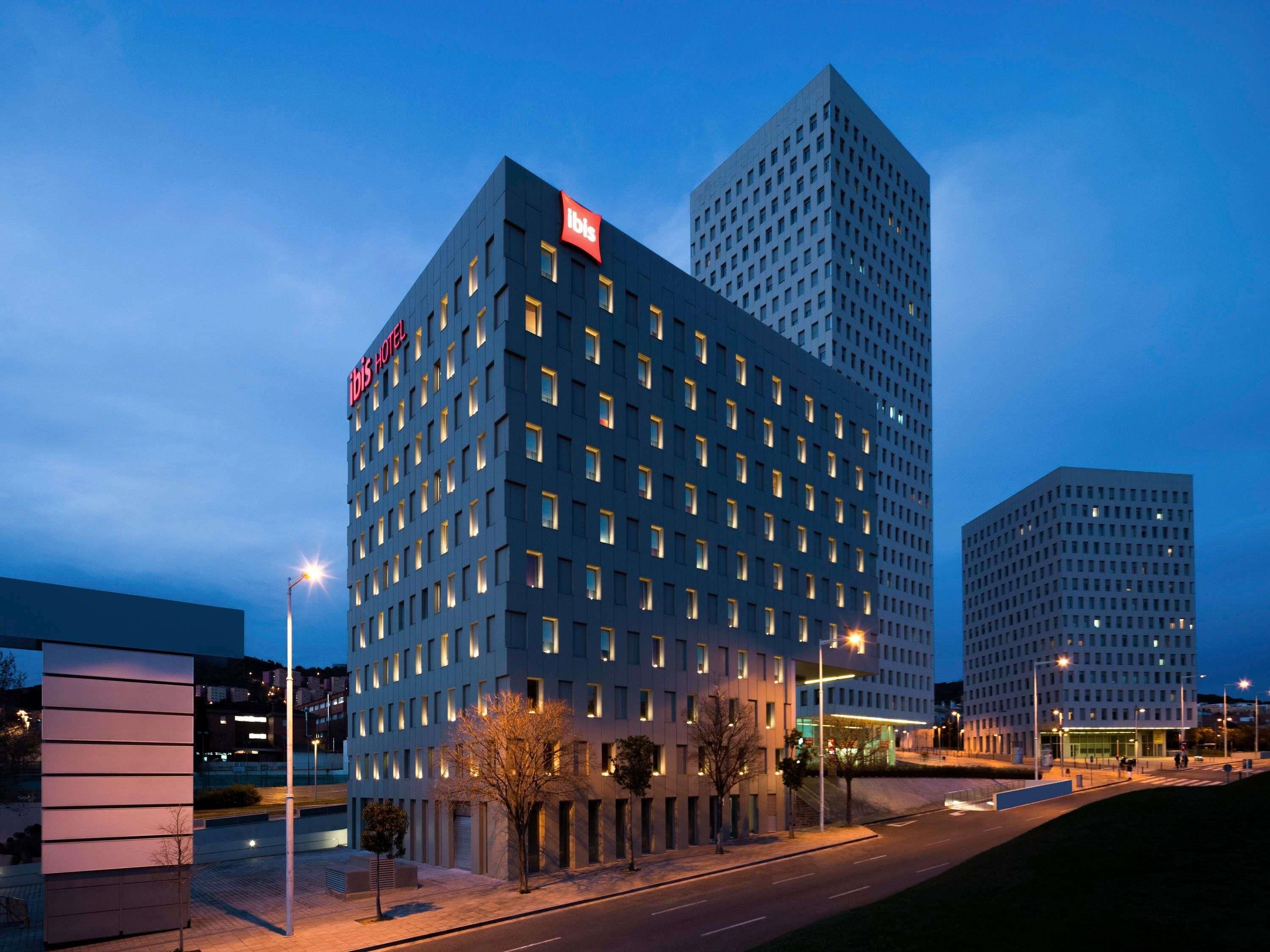 Gebäude