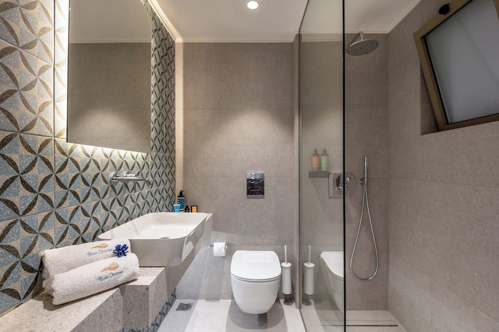 Sonstige