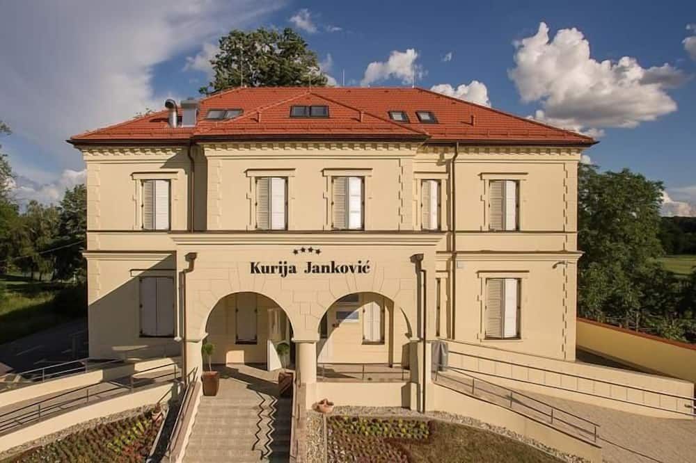 Gebäude