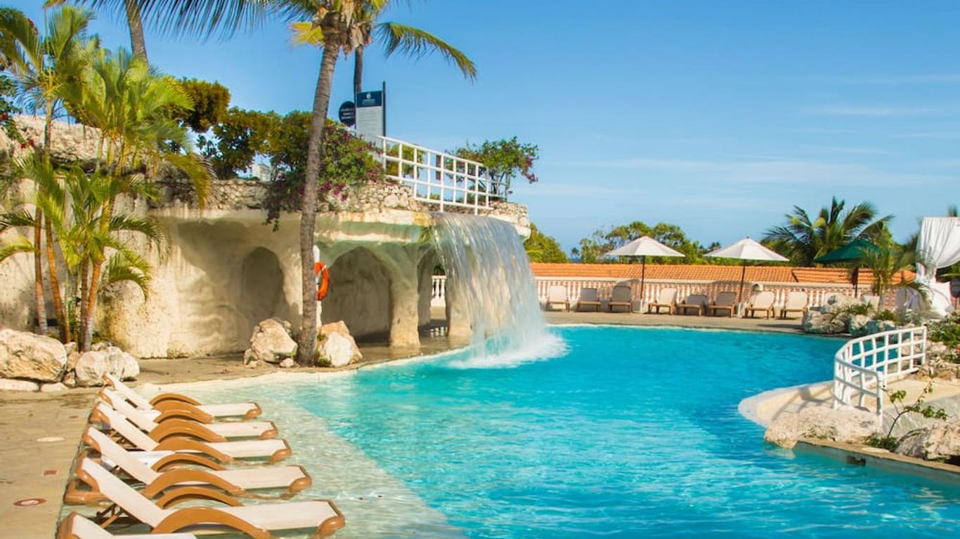 Cofresi Palm Beach Resort & Spa
