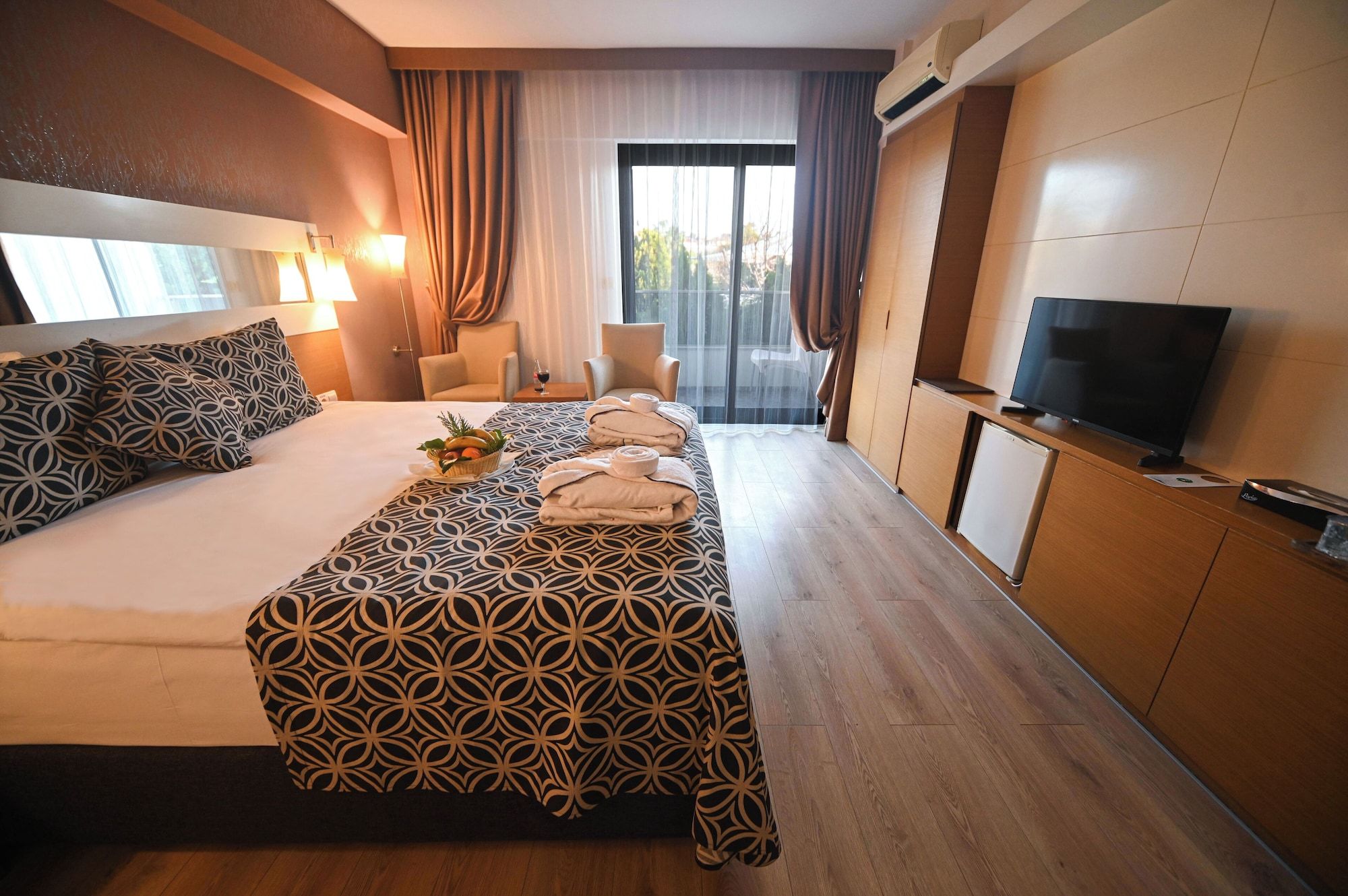 Sonstige