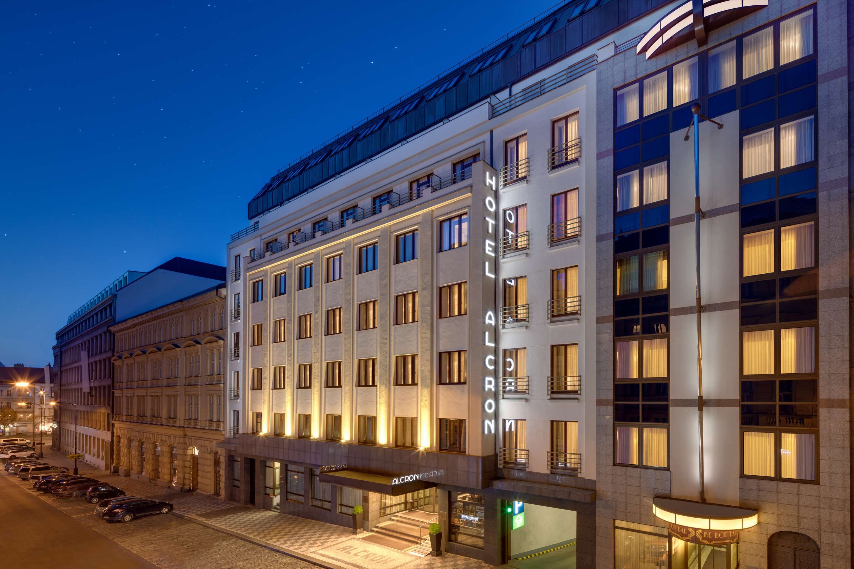 Gebäude