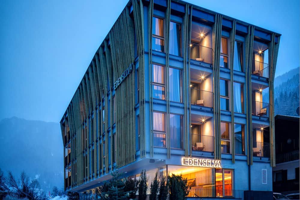 Gebäude