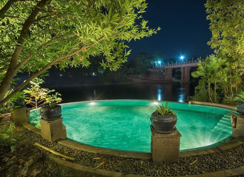 Pool Foto