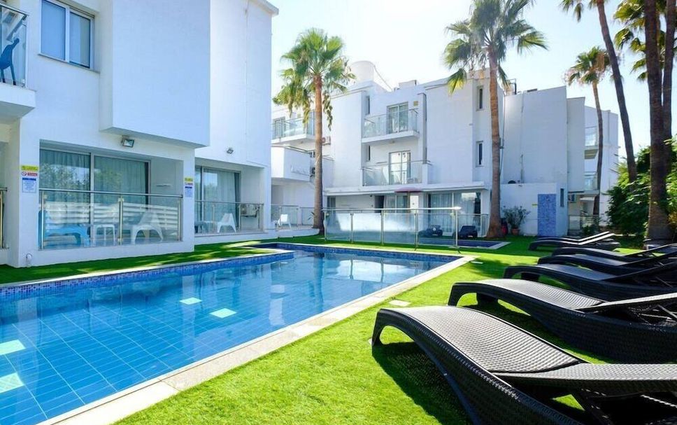 Pool Foto