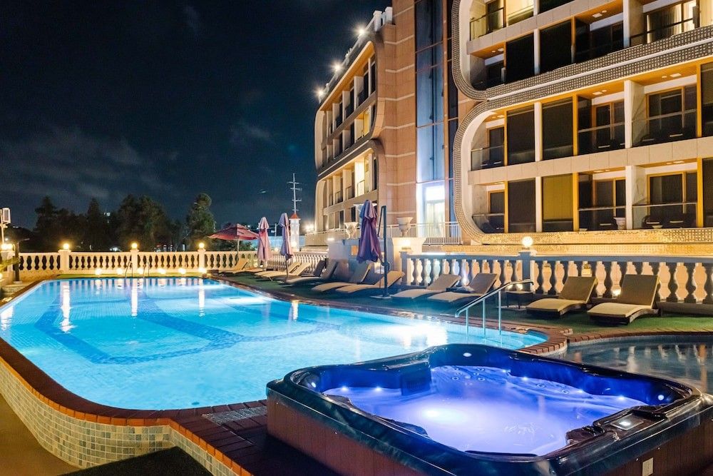 Pool