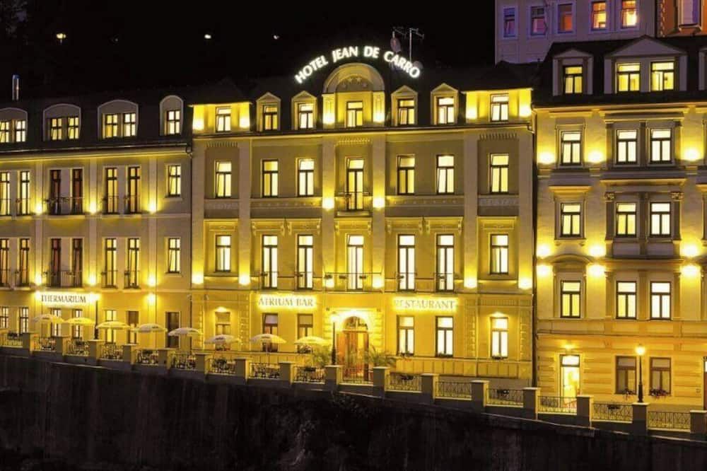 Gebäude