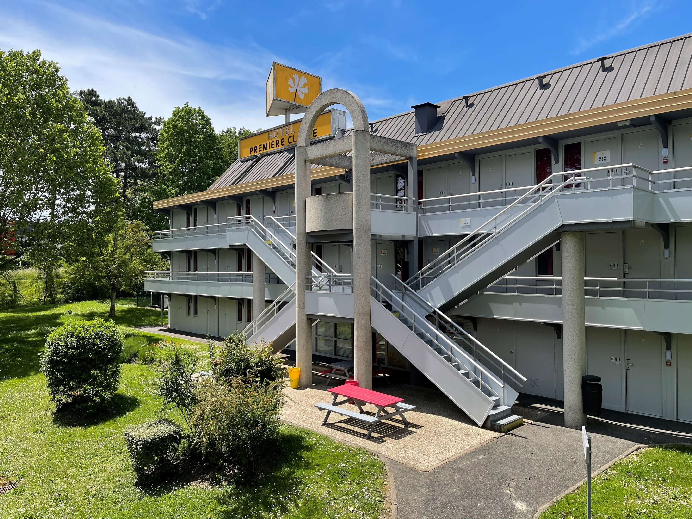 Gebäude