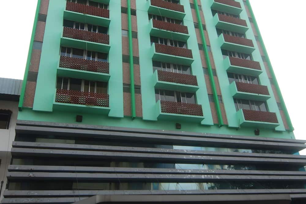 Gebäude
