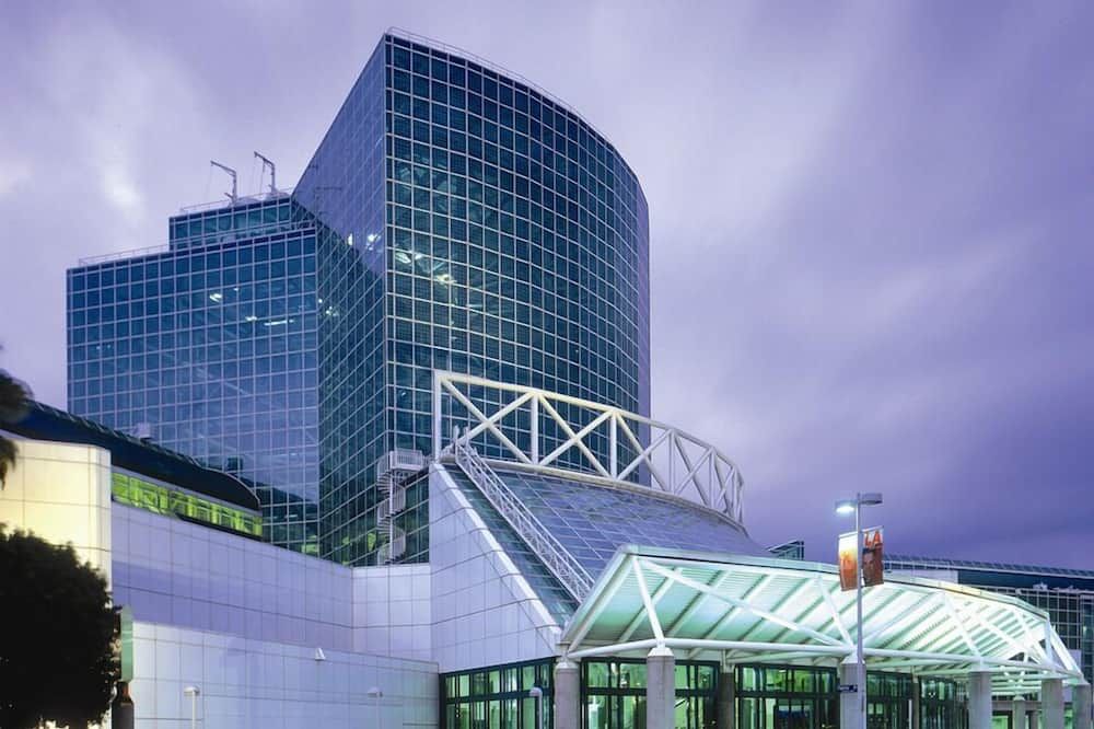 Gebäude