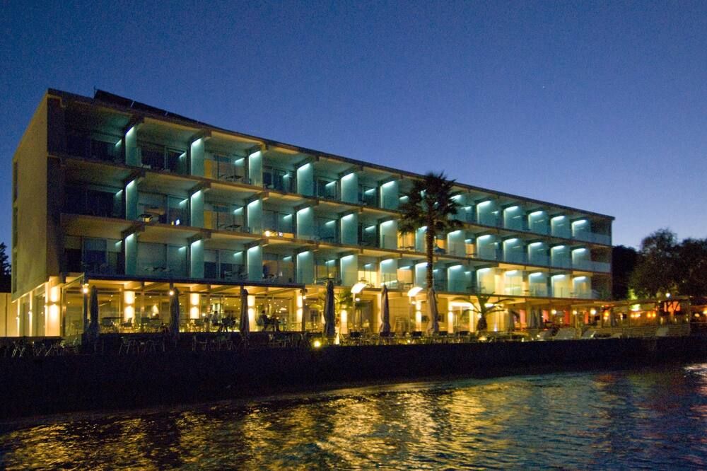 Gebäude