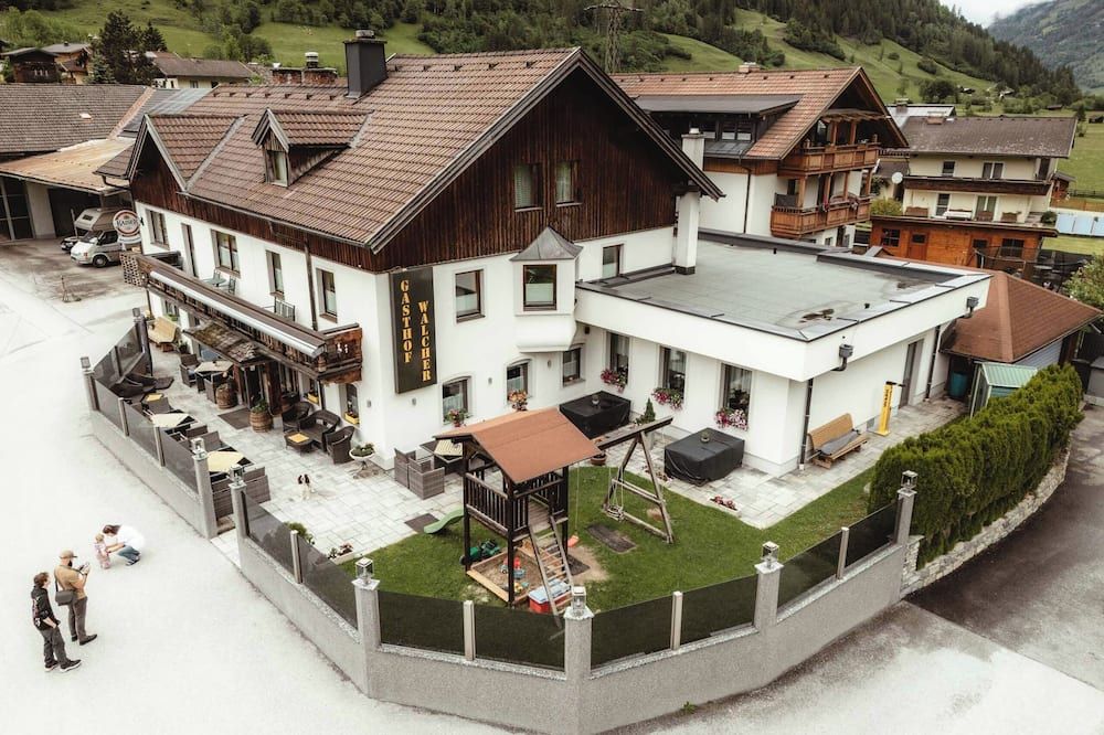 Gebäude