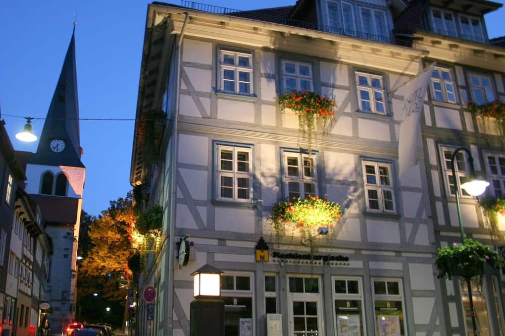 Gebäude