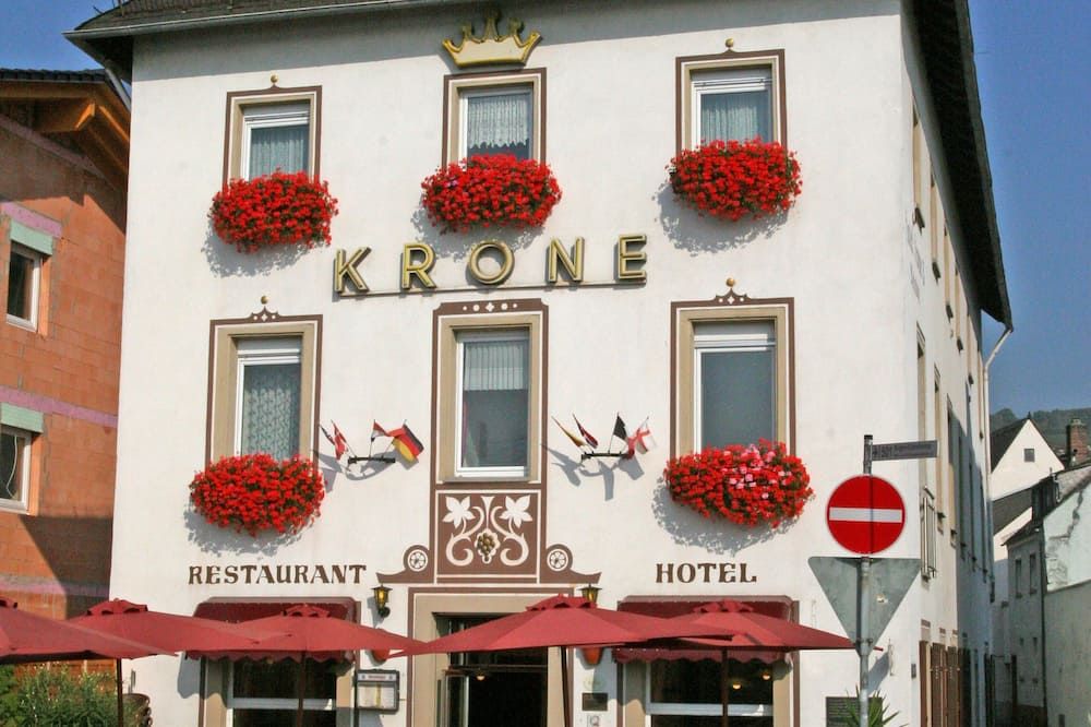 Gebäude