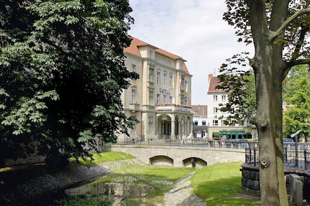 Gebäude