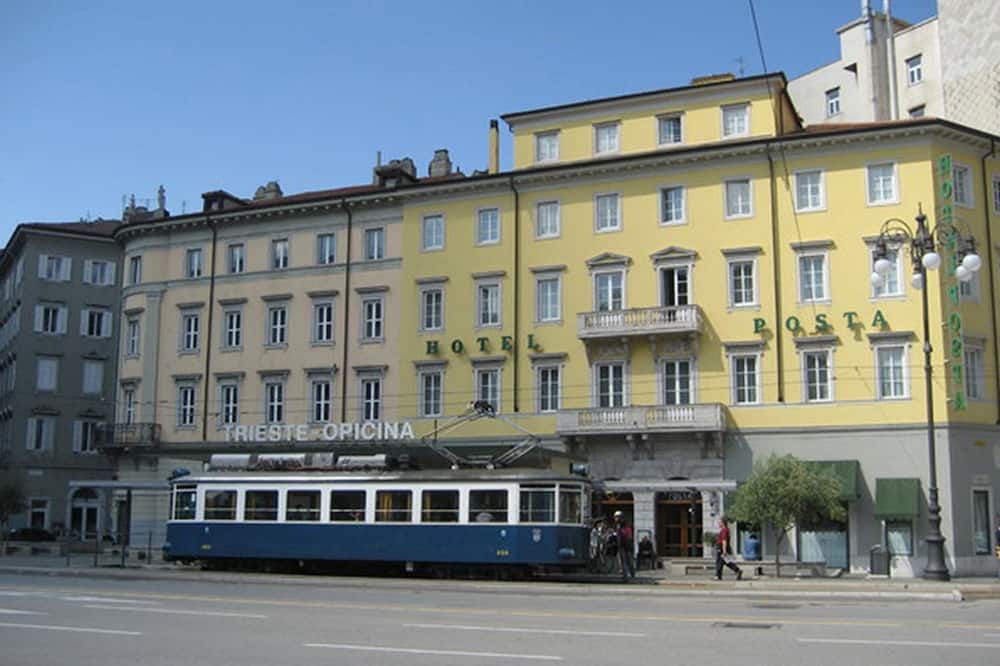 Gebäude